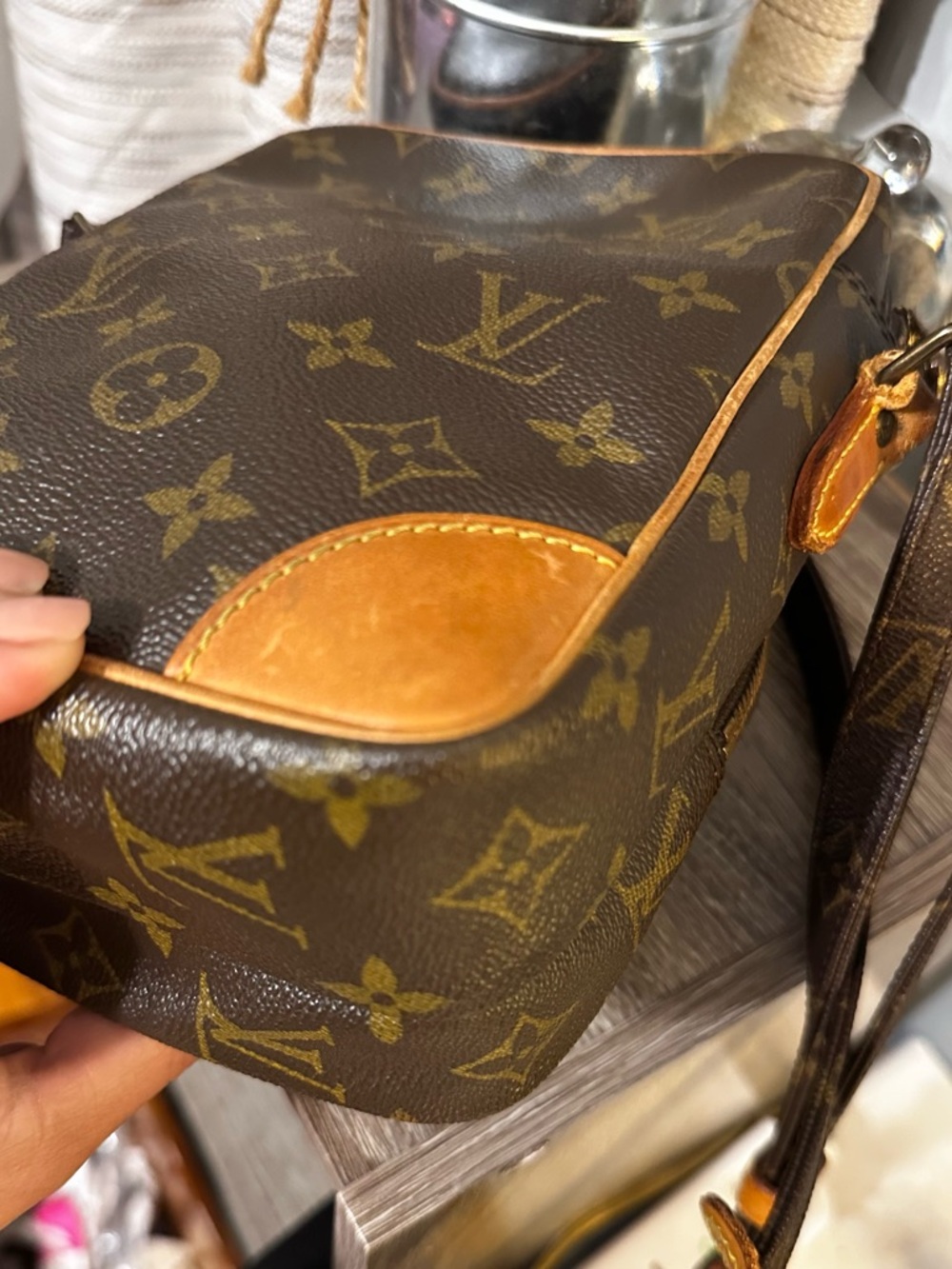 Louis Vuitton
Amazone Crossbody Bag - Picture 10 of 16